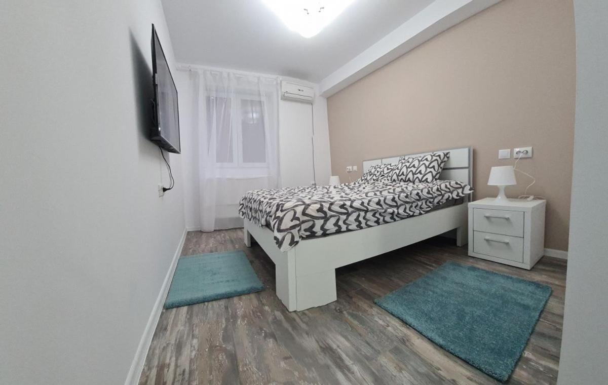 Apartament Terra Daire Targoviste Dış mekan fotoğraf