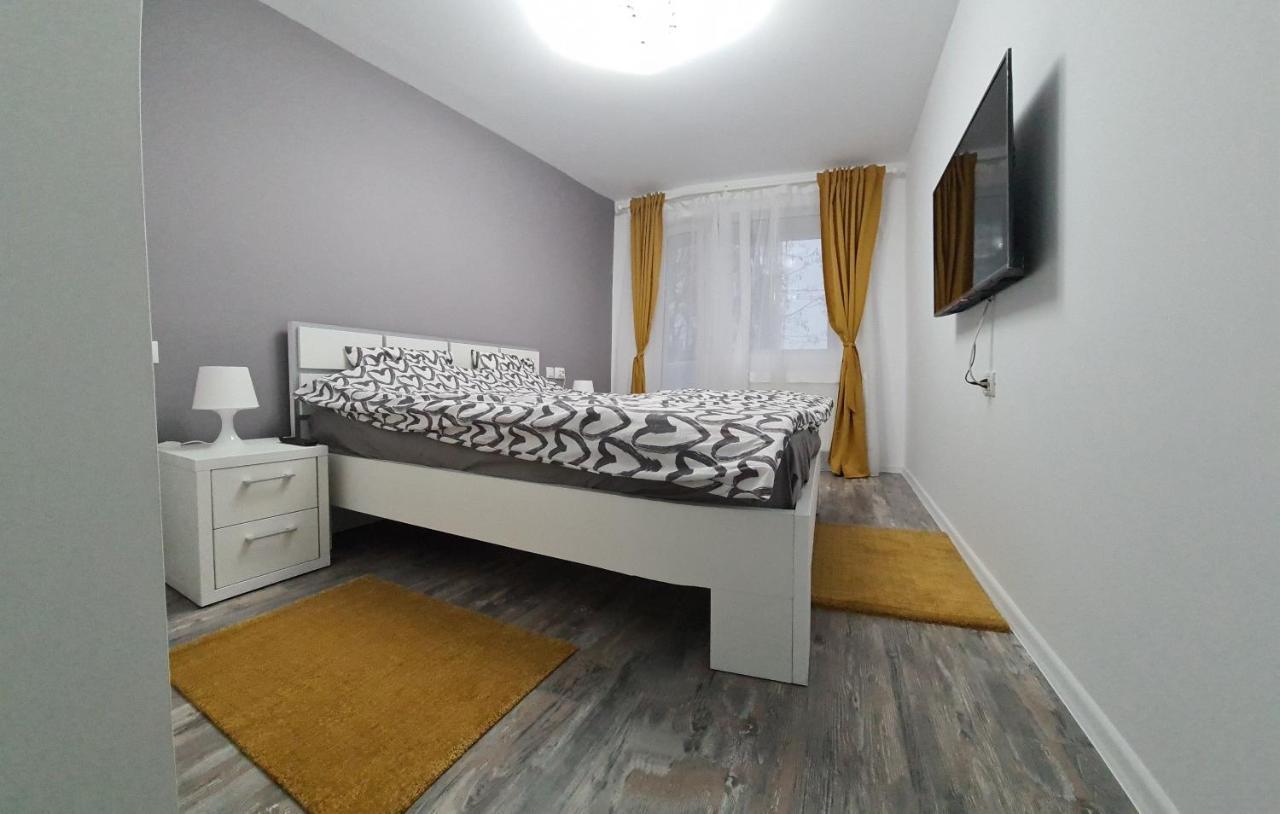 Apartament Terra Daire Targoviste Dış mekan fotoğraf