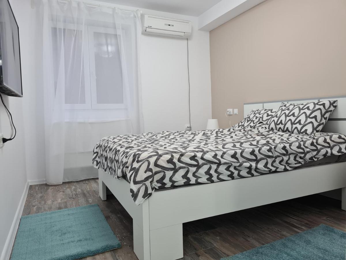 Apartament Terra Daire Targoviste Dış mekan fotoğraf